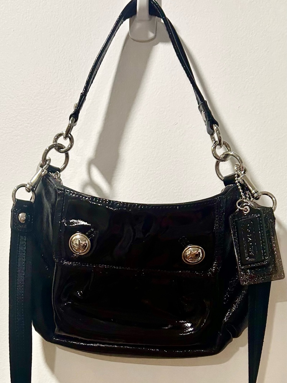 Coach Poppy Groovy 13852 Black Patent Leather Crossbody / Shoulder Bag